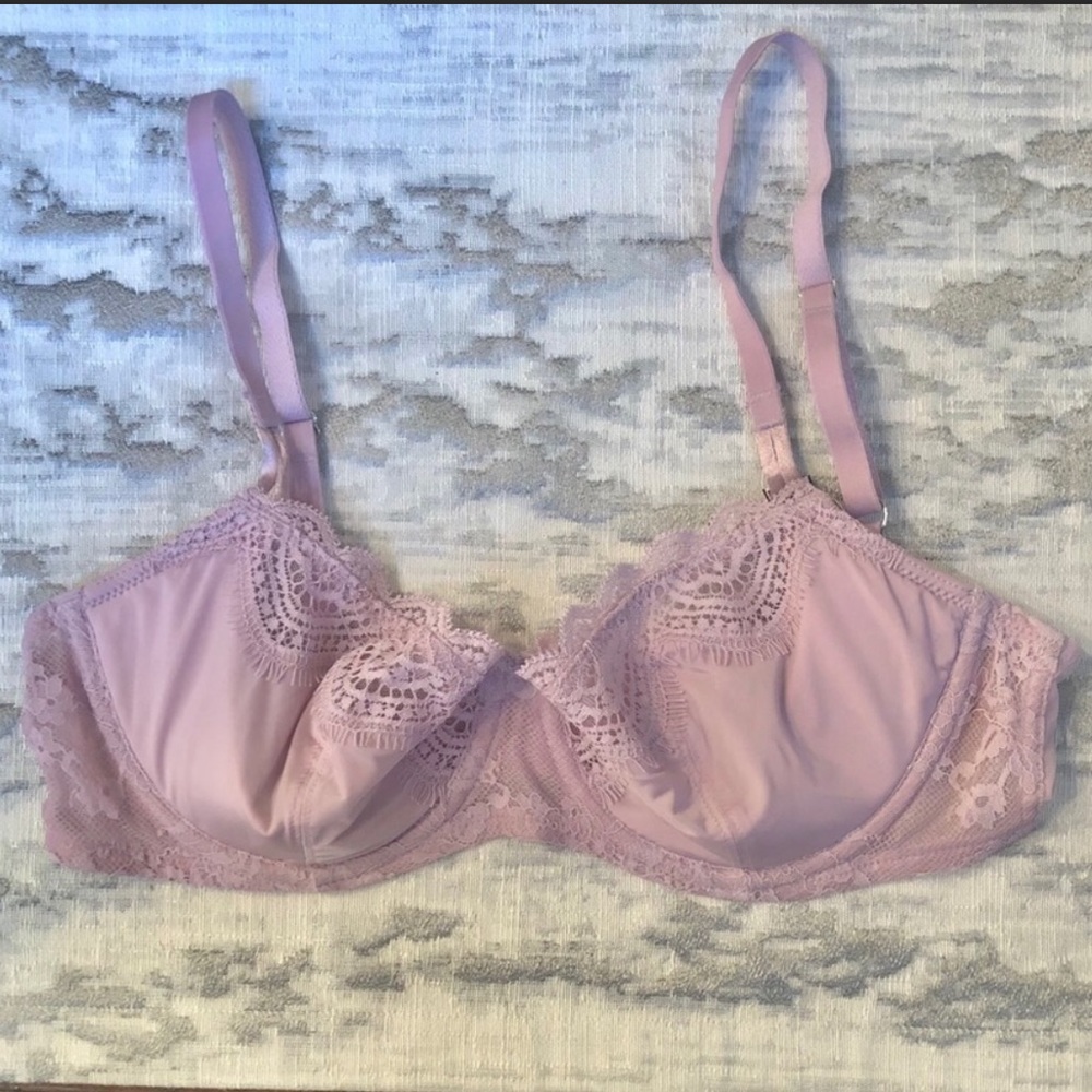 Victoria’s Secret Unlined Dream Angels Bra - 34C
